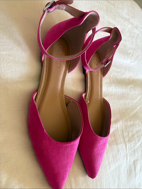 Old Navy Shoes - Old Navy  Pointed-Toe Ankle Strap Flats - NWOT